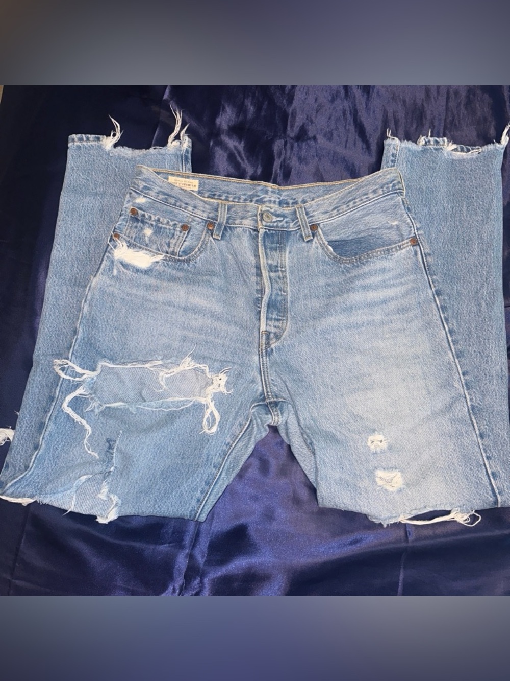 Levi’s distressed jeans